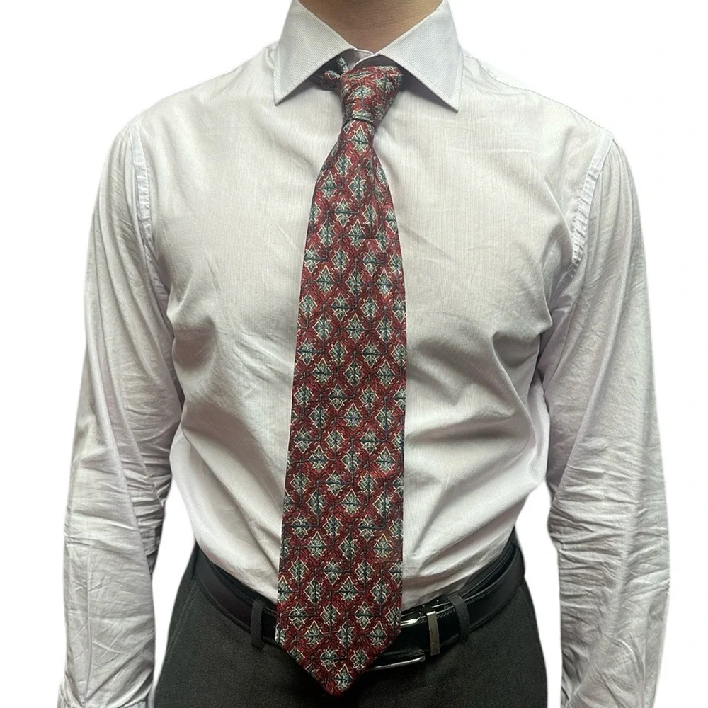 Ermenegildo Zegna Signature Red Blue 100% Silk Jacquard Tie